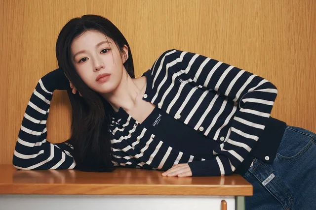 Go Yoon Jung สะกดความเป็นฤดูใบไม้ผลิในพิคเจอรใหม่! 🌸