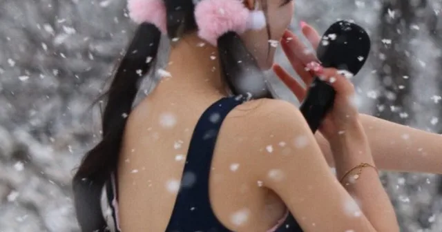 Agency ขอโทษหลังบังคับ Girl Group แสดงในชุดว่ายน้ำท่ามกลางอากาศหนาวจัด! ❄️