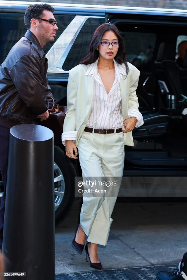 Jennie สวยปังที่ Calvin Klein ใน New York Fashion Week! ✨