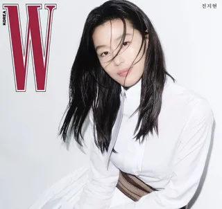 Jun Ji Hyun โดดเด่นด้วยเสน่ห์ที่สง่างามและกล้าหาญใน W Korea