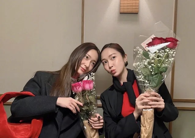 Jessica และ Krystal แชร์โมเมนต์น่ารักในนิวยอร์ก