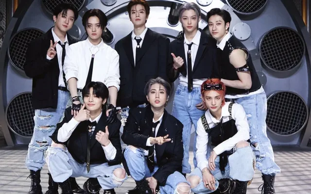 Stray Kids “S-Class” ทะลุ 300 ล้านวิว! 🎉