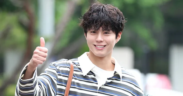 ปาร์คโบกอมสุดเจ๋ง! เซอร์วิสแฟนแบบไม่มอง 😍