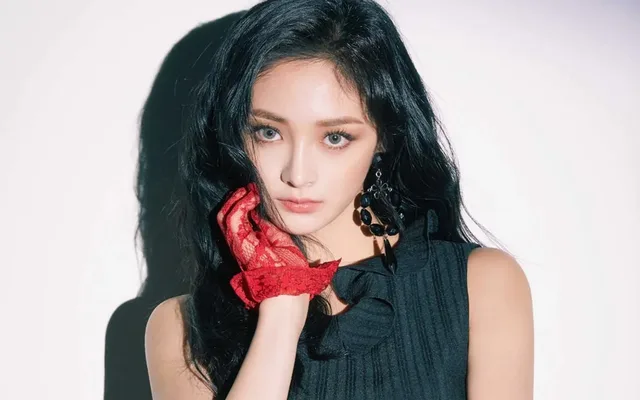 Zhou Jieqiong โผล่ในโซล! แฟนๆ สงสัยหลังมีข่าวไม่ร่วม I.O.I 10th Anniversary