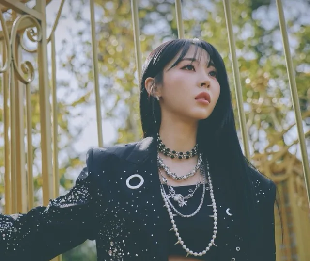 Moon Byul เตรียมปล่อยซิงเกิลใหม่ 'REV' 25 มีนาคมนี้!