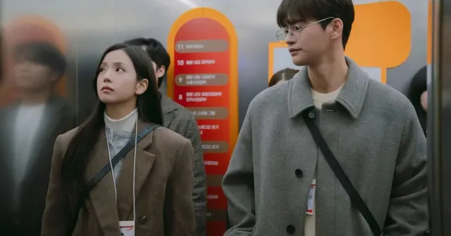 Jisoo และ Seo In Guk พูดถึงโอกาสการเดบิวต์ในบอลลีวูด