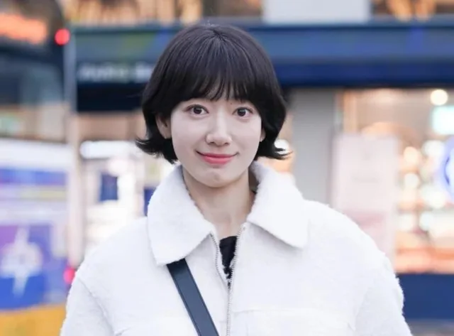 ปาร์คชินเฮบริจาค 100 ล้านวอนช่วยครอบครัวเลี้ยงเดี่ยว