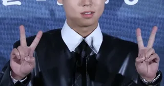 เอเจนซี่อดีตไอดอล-นักแสดงได้รับคำชมในวิธีแก้ปัญหาตั๋วเก็งกำไร