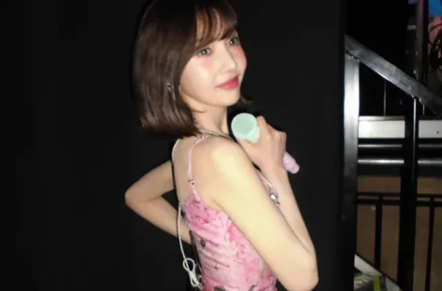 Joy แห่ง Red Velvet โชว์รูปร่างเพรียวในภาพหลังเวที
