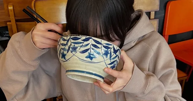 เพื่อนมหาวิทยาลัยของ YouTuber Mukbang ถูกตัดสินว่ามีความผิดเรื่องการแพร่ข่าวลือ