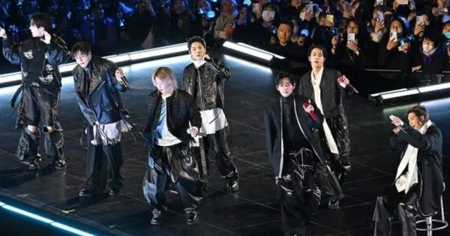 ปฏิกิริยาต่อเคมีระหว่าง BTS บนเวทีคอนเสิร์ตคัมแบ็ก