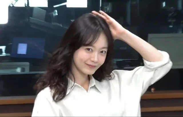 Jeon So Min เล่าถึงการพบกันที่น awkward กับ Eunhyuk จาก Super Junior