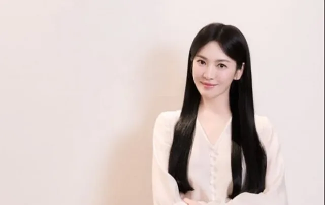 ซงฮเยคโย เปลี่ยนลุคผมยาวสุดตระการตา