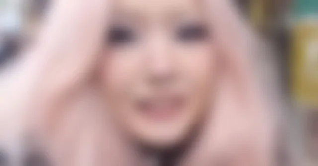 นางแบบดังเปลี่ยนลุคจนจำแทบไม่ได้