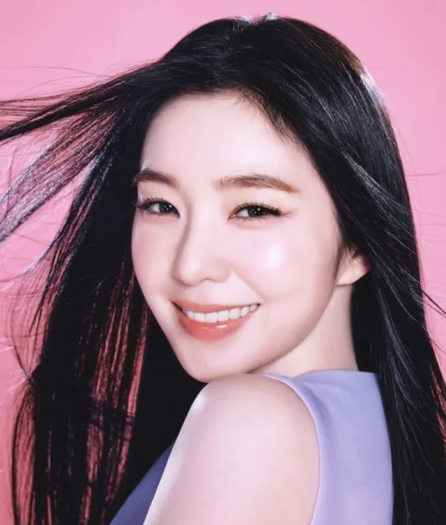 Irene จาก Red Velvet เปิดตัวอัลบั้ม "Biggest Fan" พร้อมข้อความแห่งการเชื่อมั่นในตนเอง