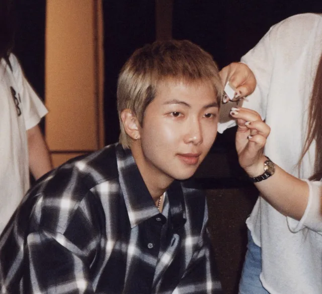BTS’s RM ขอบคุณแฟนๆ หลัง “SWIM” ขึ้นอันดับ 1 บิลบอร์ดฮ็อต 100