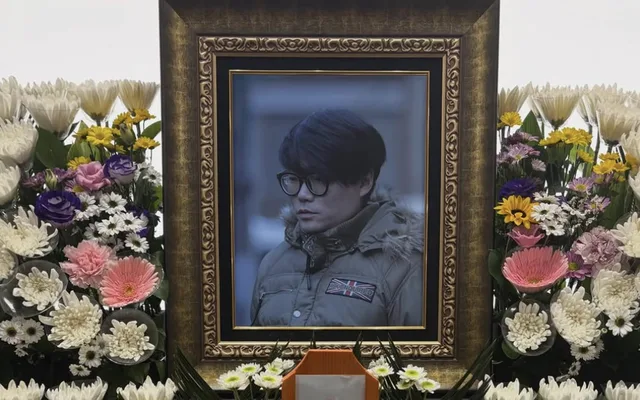 สาเหตุการเสียชีวิตของ Kim Chang Min ผู้กำกับ 'The Witch: Part 1. The Subversion' ถูกเปิดเผยว่าเป็นอาการเลือดออกในสมองจากการถูกทำร้าย