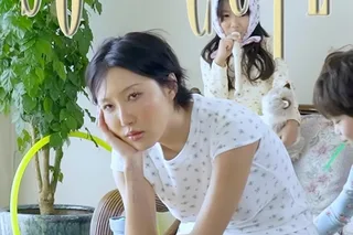 MAMAMOO's Hwasa ประกาศวันคัมแบ็คในเดือนเมษายน พร้อมทีเซอร์ "So Cute"