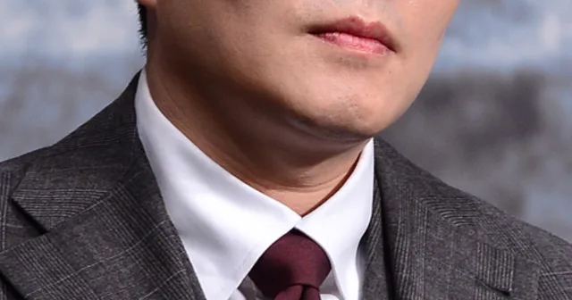 นักแสดงถูกพบว่ากำลังเผชิญกับความเหงาหลังการหย่าร้างที่มีการเผยแพร่ข่าวอย่างกว้างขวาง