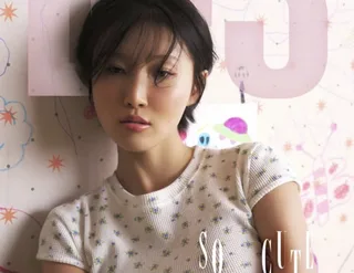 HWASA เริ่มนับถอยหลังคัมแบ็กด้วยโปสเตอร์ ‘So Cute’
