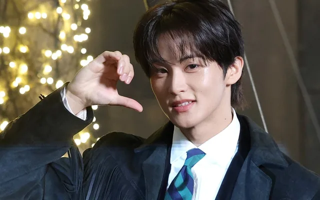 Mark ส่งข้อความอารมณ์ถึงแฟนๆ บน Bubble