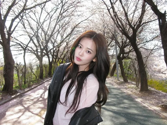 Yujin จาก IVE ทำแฟนๆ ประทับใจด้วยภาพถ่ายสุดน่ารัก