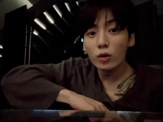 จองกุก BTS ขอโทษแฟนๆ หลังถ่ายทอดสดที่เป็นประเด็นถกเถียง