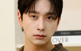 Hwang Chansung จาก 2PM พูดถึงบทบาทแอคชั่นครั้งแรกใน ‘Bloodhounds’ ซีซั่น 2