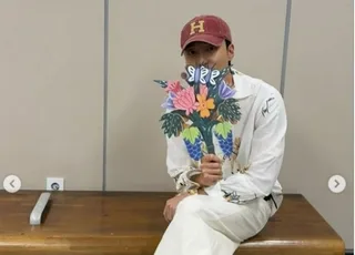 Roy Kim เตรียมปล่อยอัลบั้มคัฟเวอร์ชุดแรกในเดือนพฤษภาคม