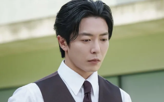 คิมแจอุค เปลี่ยนโฉมเป็นผู้บริหารชั้นนำใน ‘Filing for Love’