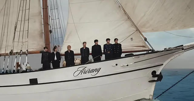 BTS คว้าชัยด้วย “SWIM” ใน ‘Inkigayo’ พร้อมการแสดงจาก TOMORROW X TOGETHER, Kiss of Life และอื่นๆ