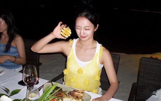 Hyeri เผยภาพวันหยุดพักผ่อนสุดหรูที่มัลดีฟส์บน Instagram