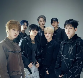 YOUNITE เผยภาพคอนเซ็ปต์ 'IN (姿)' ก่อนคัมแบ็ก