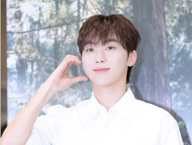 Seungkwan วง SEVENTEEN เตรียมเดบิวต์งานแสดงในซีรีส์ ‘Wed-Thu-Fri’