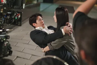 ‘Filing for Love’ ของ tvN เผยภาพเบื้องหลังก่อนฉายจริง