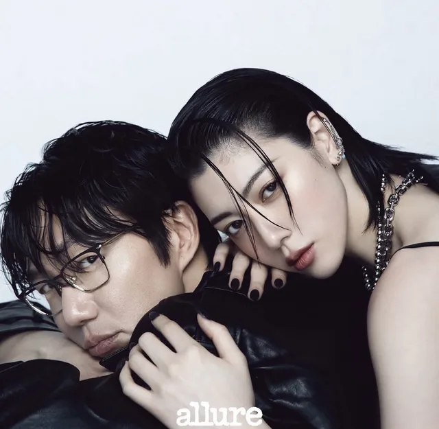 Sung Si Kyung สร้างความประหลาดใจหลังลดน้ำหนัก 10 กก. ในภาพแฟชั่น Allure