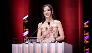 กรี๊ดสลบ! Jisoo BLACKPINK คว้ารางวัล 'Madame Figaro Rising Star Award'