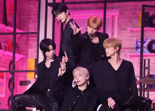 ปังไม่หยุด! TXT และ BTS พาอัลบั้มใหม่ติด TOP 5 Billboard 200 พร้อมกัน!