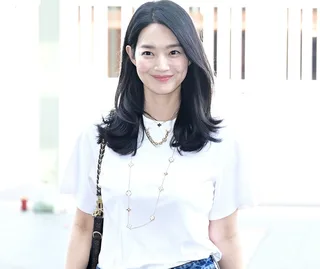 กรี๊ดสลบ! Shin Min Ah สวยสะบัดที่สนามบิน เตรียมบินไป Marrakech ด้วยลุคสุดชิค!