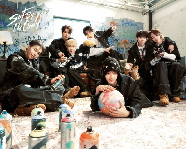 TUNEXX พูดคุยถึง EP เดบิวต์ 'SET BY US ONLY' และความฝัน 'Rookie of the Year'