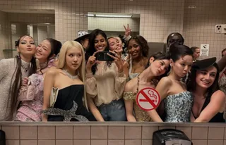 รูปเซลฟี่ในห้องน้ำของ BLACKPINK จากงาน Met Gala กลายเป็นไวรัล!