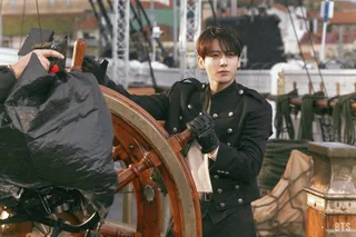 Jungkook BTS สุดปัง! ได้รับเลือกเป็นส่วนหนึ่งของหนังสือเรียนสำหรับเด็กในสหรัฐอเมริกา