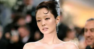 K-Netz มีปฏิกิริยาที่น่าประหลาดใจกับลุคแต่งหน้าของ Jennie วง BLACKPINK ในงาน “2026 Met Gala”