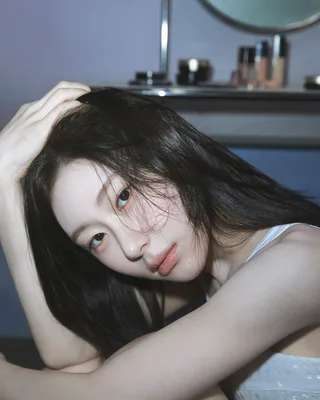 Chaeryeong ITZY เผยความงามธรรมชาติในทีเซอร์เดี่ยวสำหรับ 'Motto'