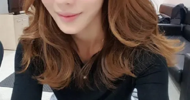 อดีตสมาชิกเกิร์ลกรุ๊ปในตำนาน Lee Jihyun ผันตัวสู่วงการเสริมความงาม แฟนๆ ชื่นชมความมุ่งมั่น