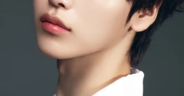Hyeongjun วง CRAVITY กลายเป็นไวรัล หลังเอสคอร์ตแฟนคลับออกจากคอนเสิร์ตเองกับมือ