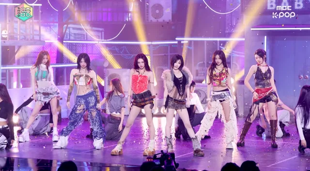 BABYMONSTER โชว์สเตจแรกเพลง 'CHOOM' สุดปัง! ใช้ไมค์มือร้องสดไร้ที่ติ