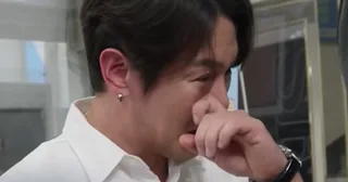 Hwanhee แห่ง FLY TO THE SKY ถึงกับกลั้นน้ำตาไม่อยู่ หลังเห็นแม่ถ่ายภาพ 'จังซู'