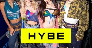 HYBE เปิดตัวสมาชิกคนสุดท้ายและชื่อวงเกิร์ลกรุ๊ปใหม่ ชาวเน็ตเดือดจัด!