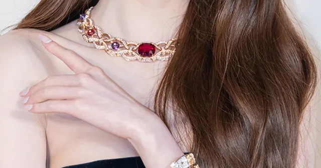 Jang Wonyoung IVE สวยสะกดทุกสายตาในงานอีเวนต์ BVLGARI
